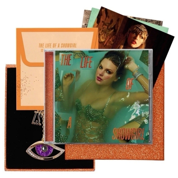 Life of a Showgirl Set of 4 Limited Edition Accessory Gift CD Set - Picture 8 of 10